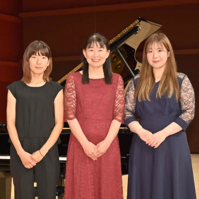 先生３人の写真